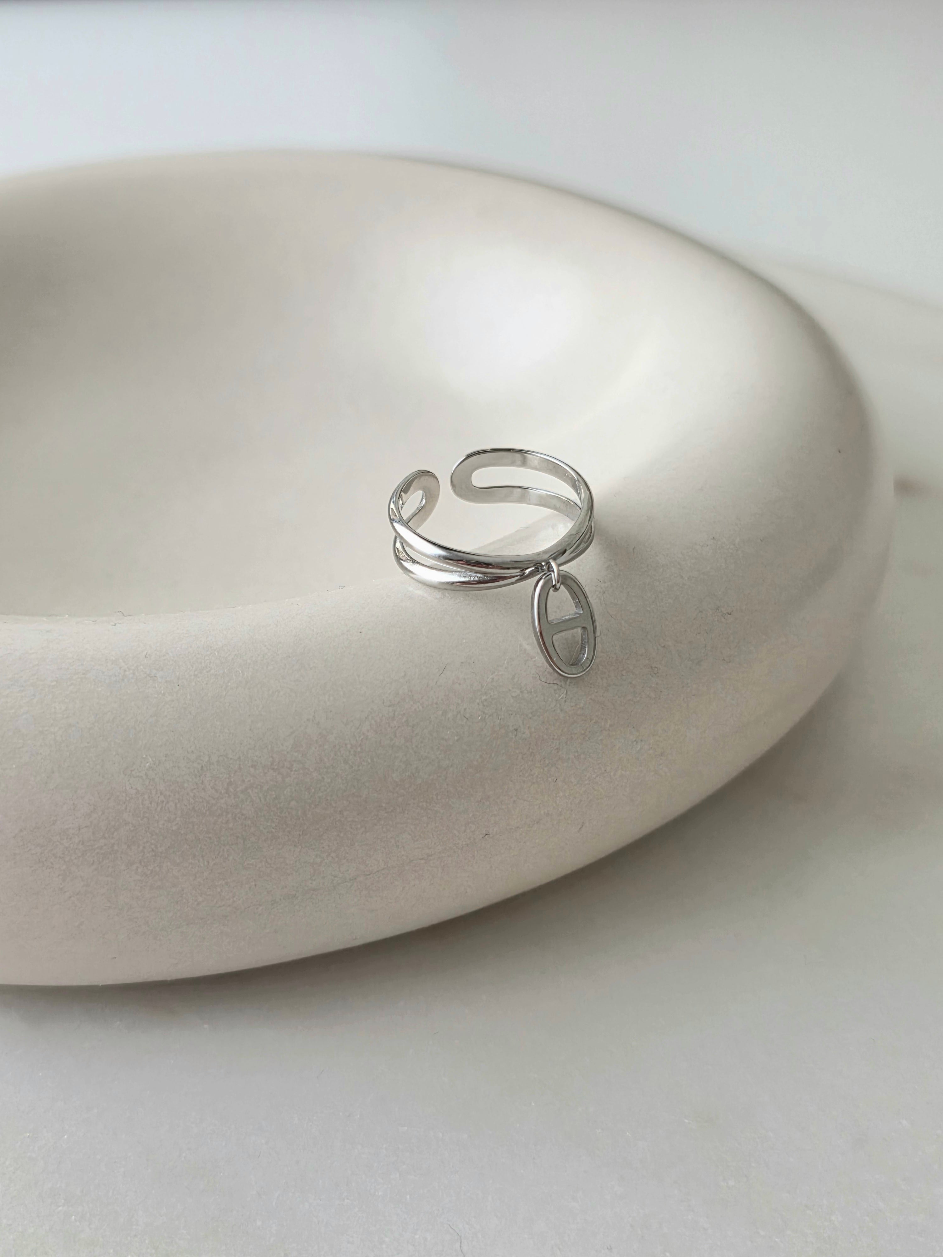 Clara • Bague en acier inoxydable