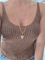 COLLIER LOVE